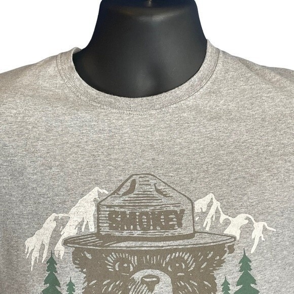 Smokey the Bear Retro Heather Gray Short Sleeve T-shirt, size Small - Picture 3 of 6